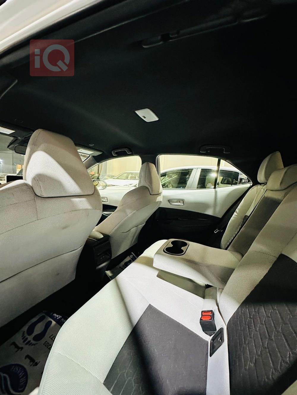 تۆیۆتا کرۆلا هاچباک